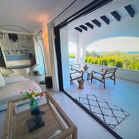 Chalet Exclusiva Con Vistas Panorámicas Al Mar En Rotas – Denia
